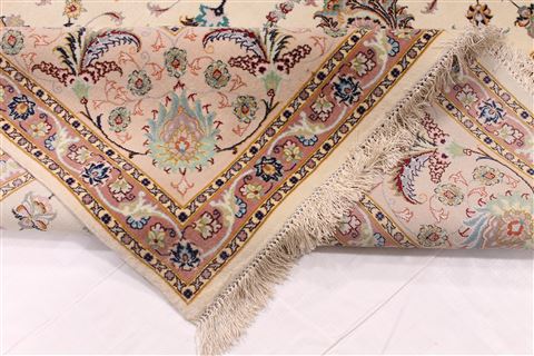 Tabriz Beige Hand Knotted 84 X 116 Area Rug 254-29600 Image 9