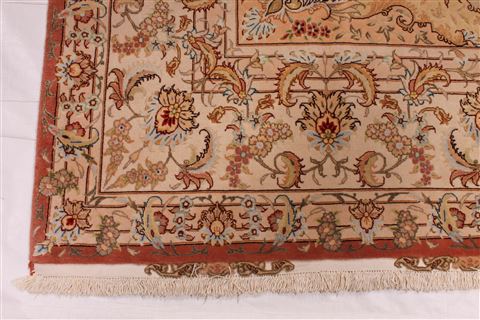 Tabriz Beige Hand Knotted 81 X 120 Area Rug 254-29603 Image 2