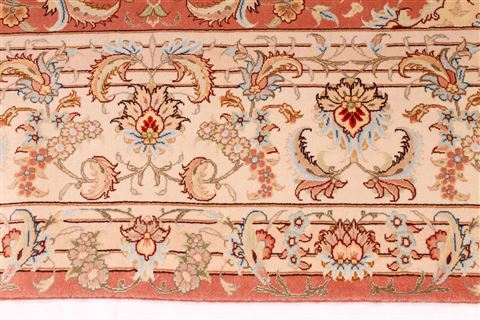 Tabriz Beige Hand Knotted 81 X 120 Area Rug 254-29603 Image 4