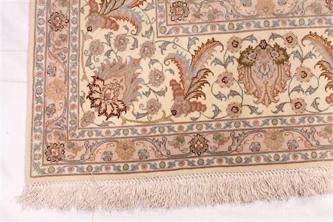 Tabriz Beige Hand Knotted 83 X 118 Area Rug 254-29604 Image 2
