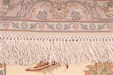 Tabriz Beige Hand Knotted 83 X 118 Area Rug 254-29604 Image 7
