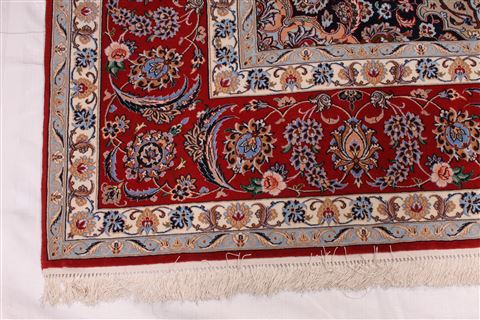 Isfahan White Hand Knotted 85 X 124 Area Rug 254-29606 Image 2