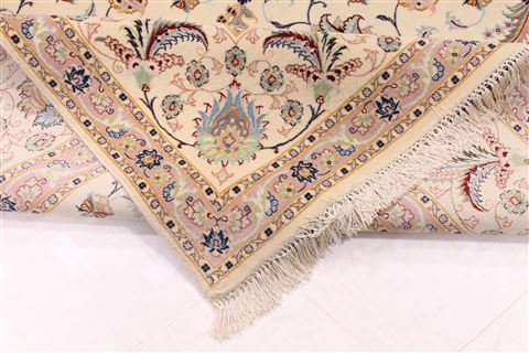 Tabriz Beige Hand Knotted 84 X 118 Area Rug 254-29614 Image 9