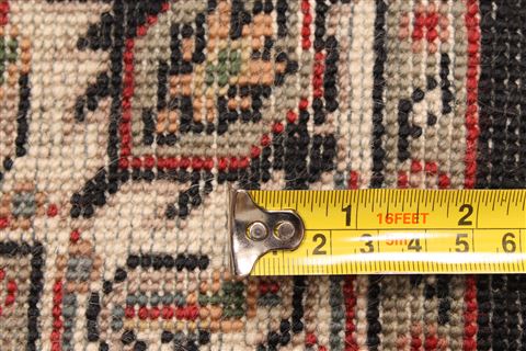 Hamedan Beige Runner Hand Knotted 27 X 156 Area Rug 250-29621 Image 5