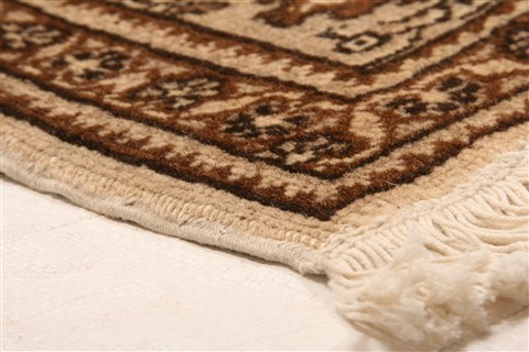 Kayseri Grey Hand Knotted 83 X 117 Area Rug 100-29632 Image 5