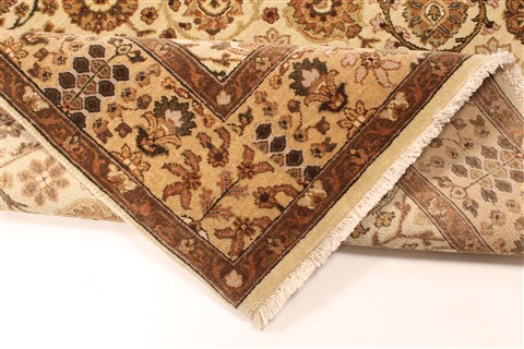 Oushak Beige Runner Hand Knotted 41 X 123 Area Rug 250-29657 Image 4