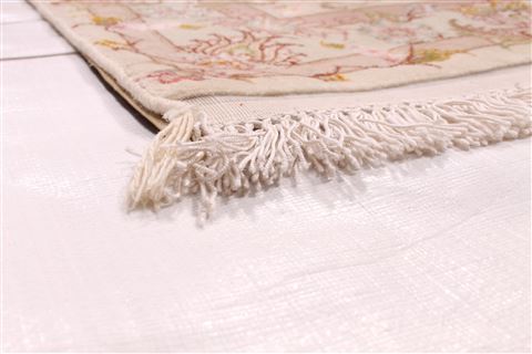 Tabriz Beige Hand Knotted 84 X 118 Area Rug 254-29666 Image 1