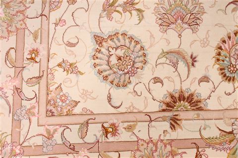 Tabriz Beige Hand Knotted 84 X 118 Area Rug 254-29666 Image 5
