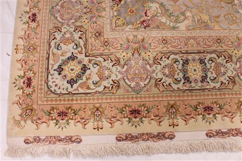 Tabriz Beige Hand Knotted 83 X 116 Area Rug 254-29667 Image 2