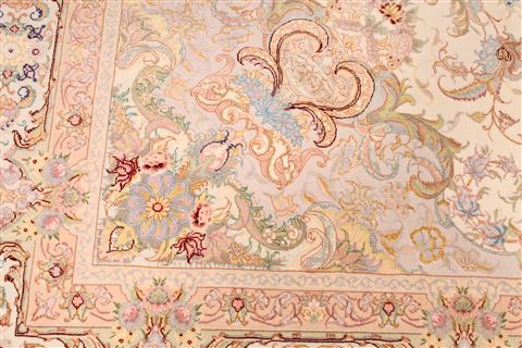 Tabriz Beige Hand Knotted 83 X 116 Area Rug 254-29667 Image 5