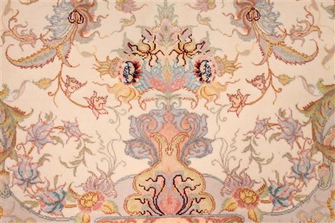 Tabriz Beige Hand Knotted 83 X 116 Area Rug 254-29667 Image 6