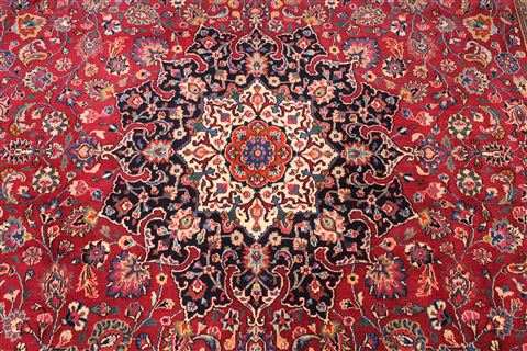 Mashad Red Hand Knotted 81 X 112 Area Rug 254-29668 Image 3