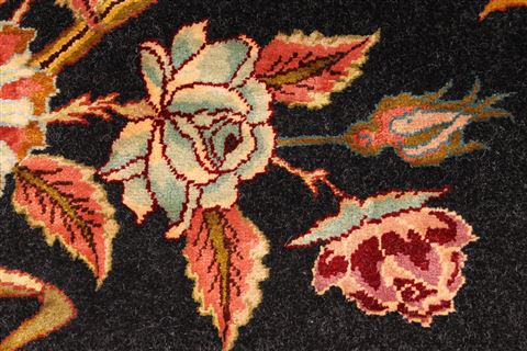 Tabriz Multicolor Hand Knotted 20 X 30 Area Rug 254-29688 Image 3