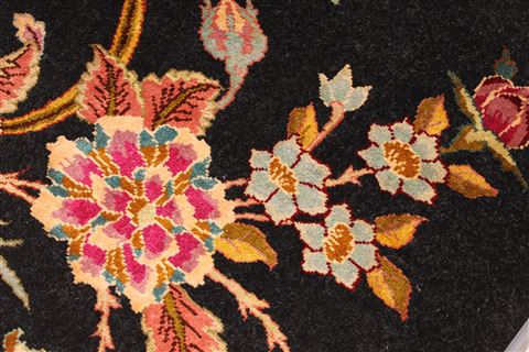 Tabriz Multicolor Hand Knotted 20 X 30 Area Rug 254-29688 Image 6