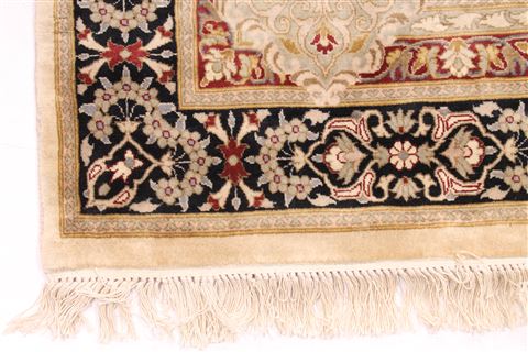 Pak-Persian Beige Hand Knotted 61 X 1510 Area Rug 254-29694 Image 2