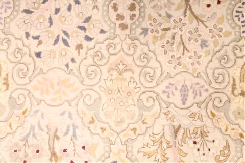 Pak-Persian Beige Hand Knotted 61 X 1510 Area Rug 254-29694 Image 4