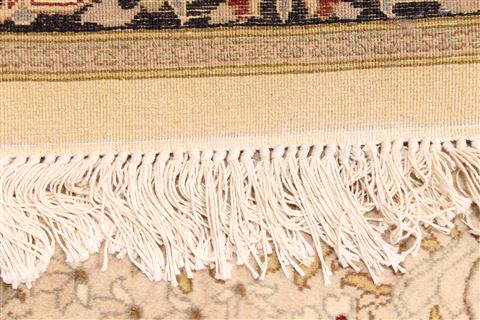 Pak-Persian Beige Hand Knotted 61 X 1510 Area Rug 254-29694 Image 6