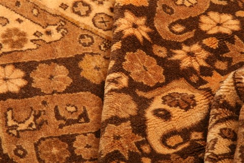 Kurdi Brown Hand Knotted 100 X 133 Area Rug 100-29721 Image 2