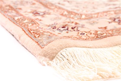 Isfahan White Runner Hand Knotted 27 X 79 Area Rug 254-29724 Image 1