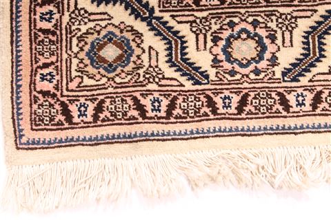 Ardebil Purple Square Hand Knotted 50 X 50 Area Rug 254-29728 Image 1