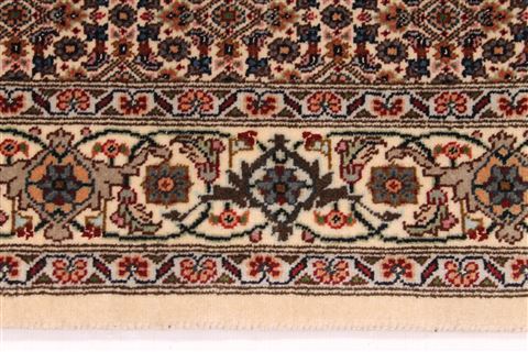 Mahi Beige Runner Hand Knotted 27 X 130 Area Rug 254-29739 Image 3