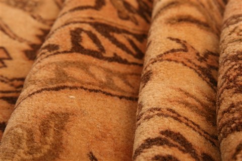 Kurdi Brown Hand Knotted 91 X 115 Area Rug 100-29760 Image 5