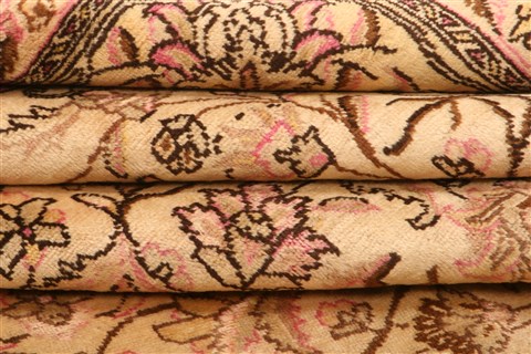 Tabriz Beige Hand Knotted 96 X 128 Area Rug 100-29764 Image 3
