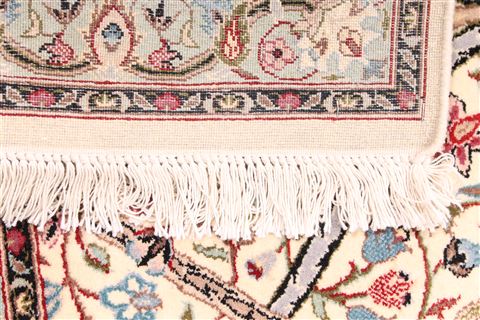 Isfahan Beige Runner Hand Knotted 27 X 102 Area Rug 254-29767 Image 4