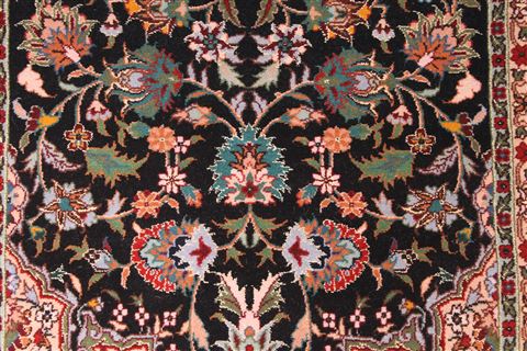Tabriz Red Runner Hand Knotted 28 X 102 Area Rug 254-29770 Image 4