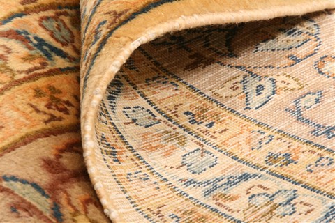 Kashan Brown Hand Knotted 99 X 133 Area Rug 100-29794 Image 2