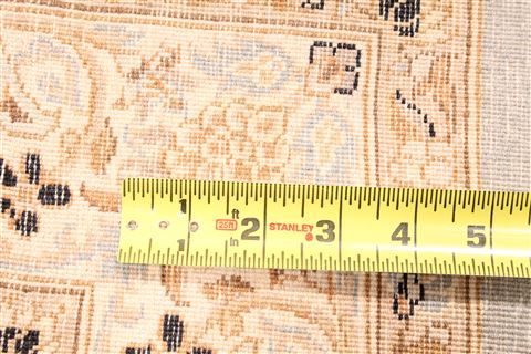 Kashan Beige Runner Hand Knotted 28 X 113  Area Rug 254-29832 Image 5