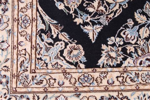 Nain Beige Hand Knotted 70 X 910 Area Rug 254-29842 Image 4