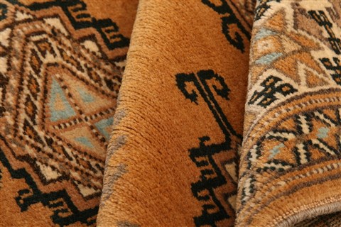 Kunduz Orange Hand Knotted 37 X 61 Area Rug 100-29874 Image 2