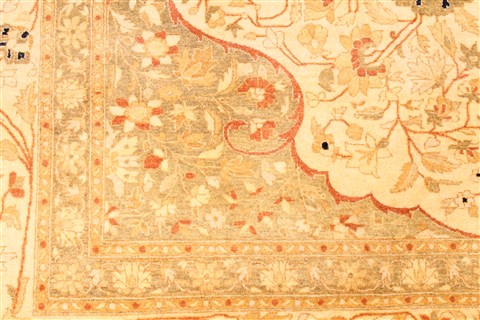 Haji Jalili Beige Hand Knotted 91 X 123 Area Rug 254-29883 Image 4