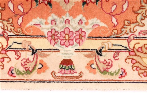 Tabriz Beige Hand Knotted 21 X 30 Area Rug 254-29906 Image 3