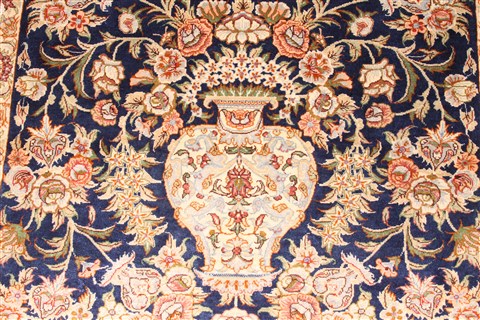 Qum Purple Hand Knotted 20 X 211 Area Rug 254-29907 Image 2