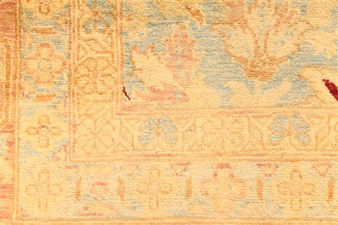 Ziegler Beige Hand Knotted 90 X 123  Area Rug 254-29910 Image 4