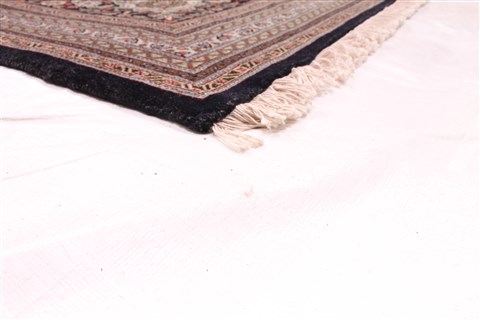 Mahi Beige Hand Knotted 114 X 162 Area Rug 254-29915 Image 5