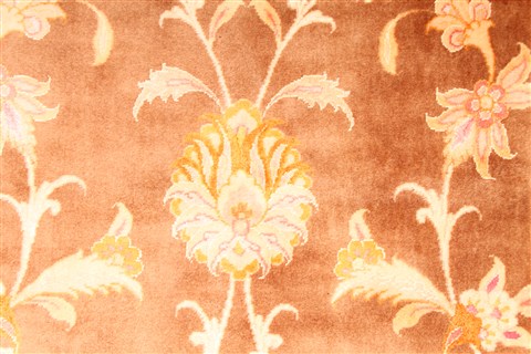 Tabriz Beige Hand Knotted 127 X 156 Area Rug 254-29921 Image 10
