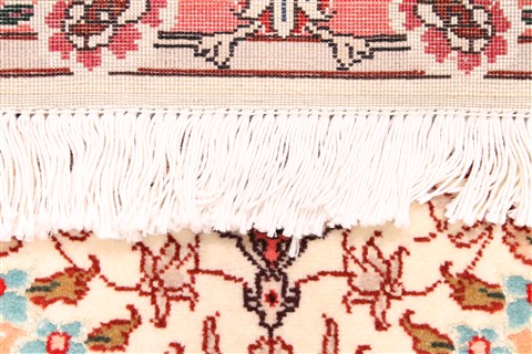 Tabriz Purple Hand Knotted 20 X 30  Area Rug 254-29924 Image 5