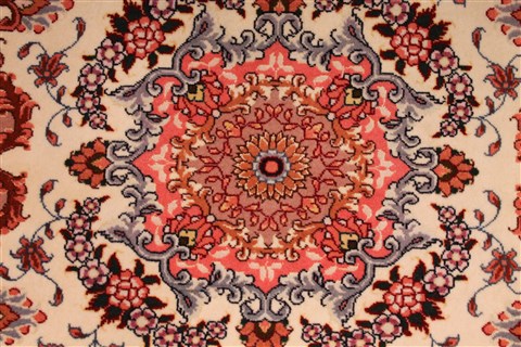 Tabriz Purple Hand Knotted 20 X 211  Area Rug 254-29928 Image 2