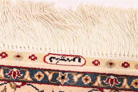 Hereke Beige Hand Knotted 20 X 30  Area Rug 254-29929 Image 4