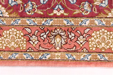 Qum Beige Hand Knotted 20 X 30 Area Rug 254-29933 Image 3