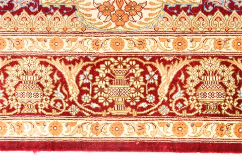 Qum Beige Hand Knotted 27 X 41 Area Rug 254-29937 Image 3