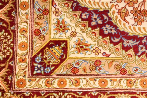 Qum Beige Hand Knotted 27 X 41 Area Rug 254-29937 Image 4