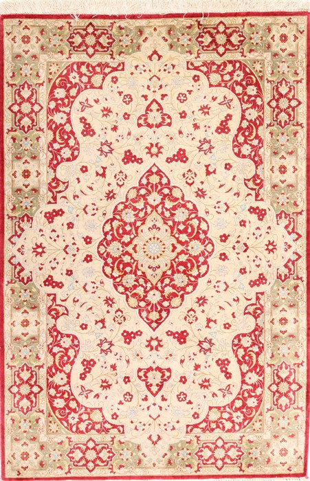 Qum Red Hand Knotted 29 X 40 Area Rug 254-29955 Image 0