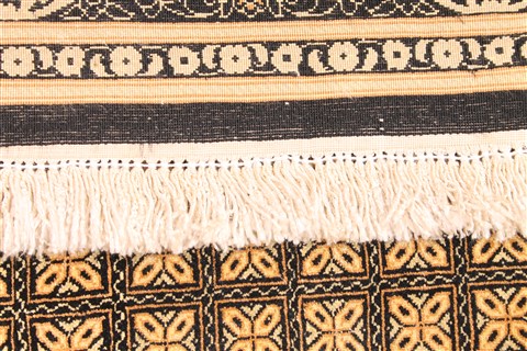 Qum Beige Hand Knotted 27 X 311 Area Rug 254-29958 Image 5