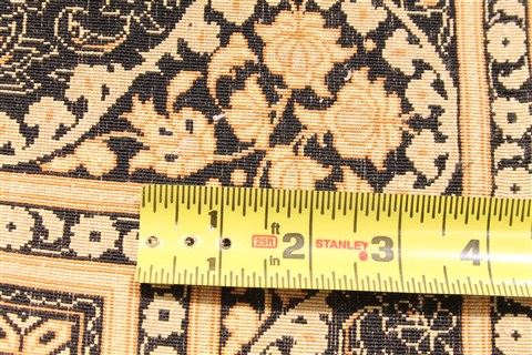 Qum Beige Hand Knotted 27 X 311 Area Rug 254-29958 Image 6