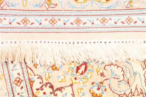 Qum Beige Hand Knotted 27 X 41 Area Rug 254-29965 Image 5