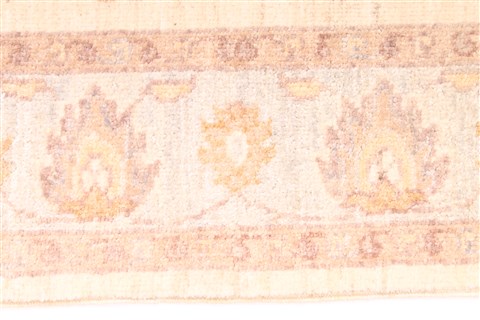 Pishavar Beige Oval Hand Knotted 41 X 61 Area Rug 254-29974 Image 4